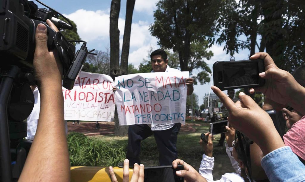 Periodistas mexicanos protestan por el asesinato de su colega, Miroslava Breach. H. Guerrero Getty