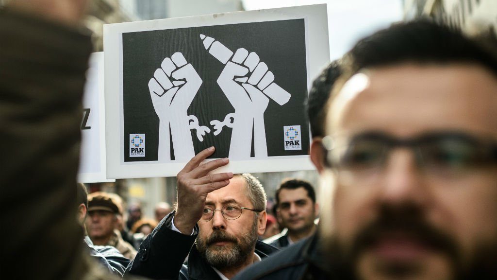 Desde 1995 un total de 348 periodistas están en prisión - Ozam Kose/ AFP