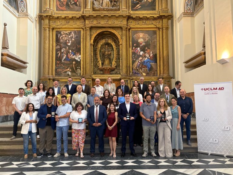 La UCLM reconoce en su 40 aniversario la labor de la prensa en Castilla-La Mancha